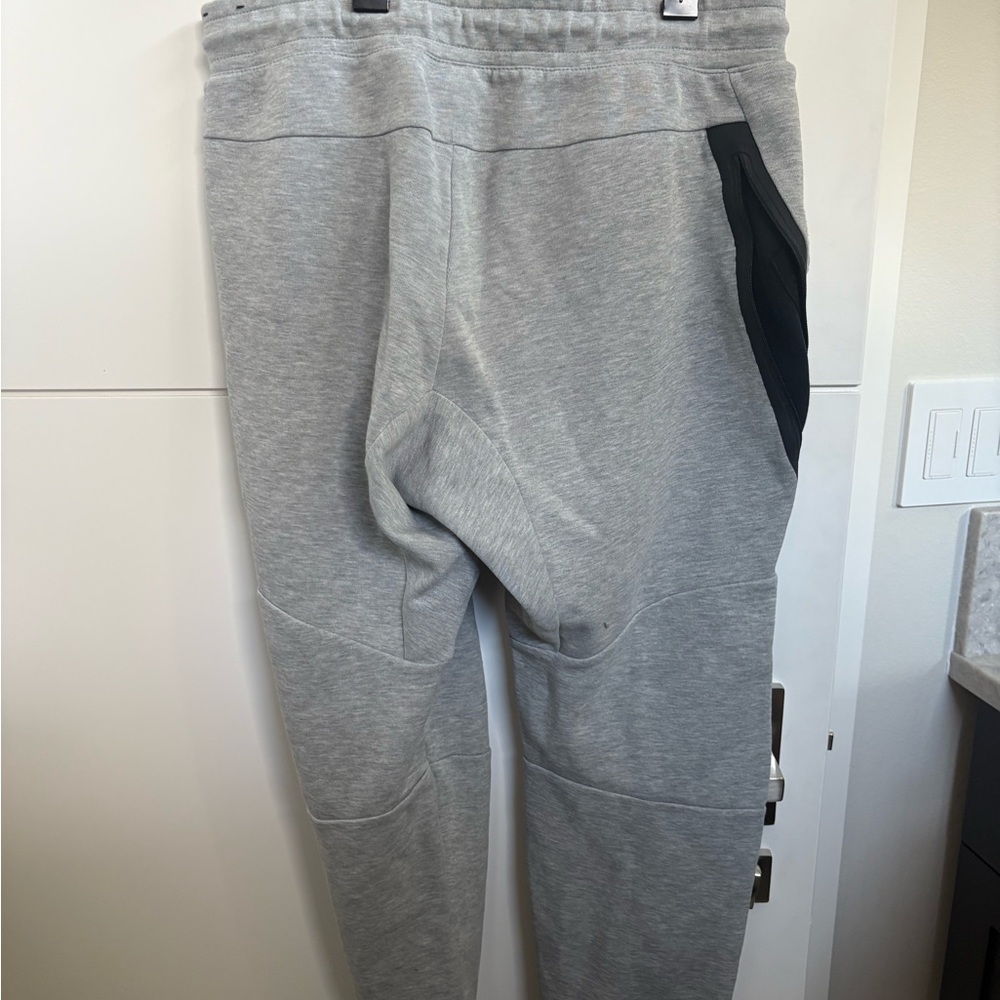 Nike Tech Fleece Joggers Grey Windrunner - Picture 3 of 3
